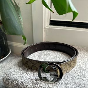 Unisex Gucci Grey Supreme Logomania Belt